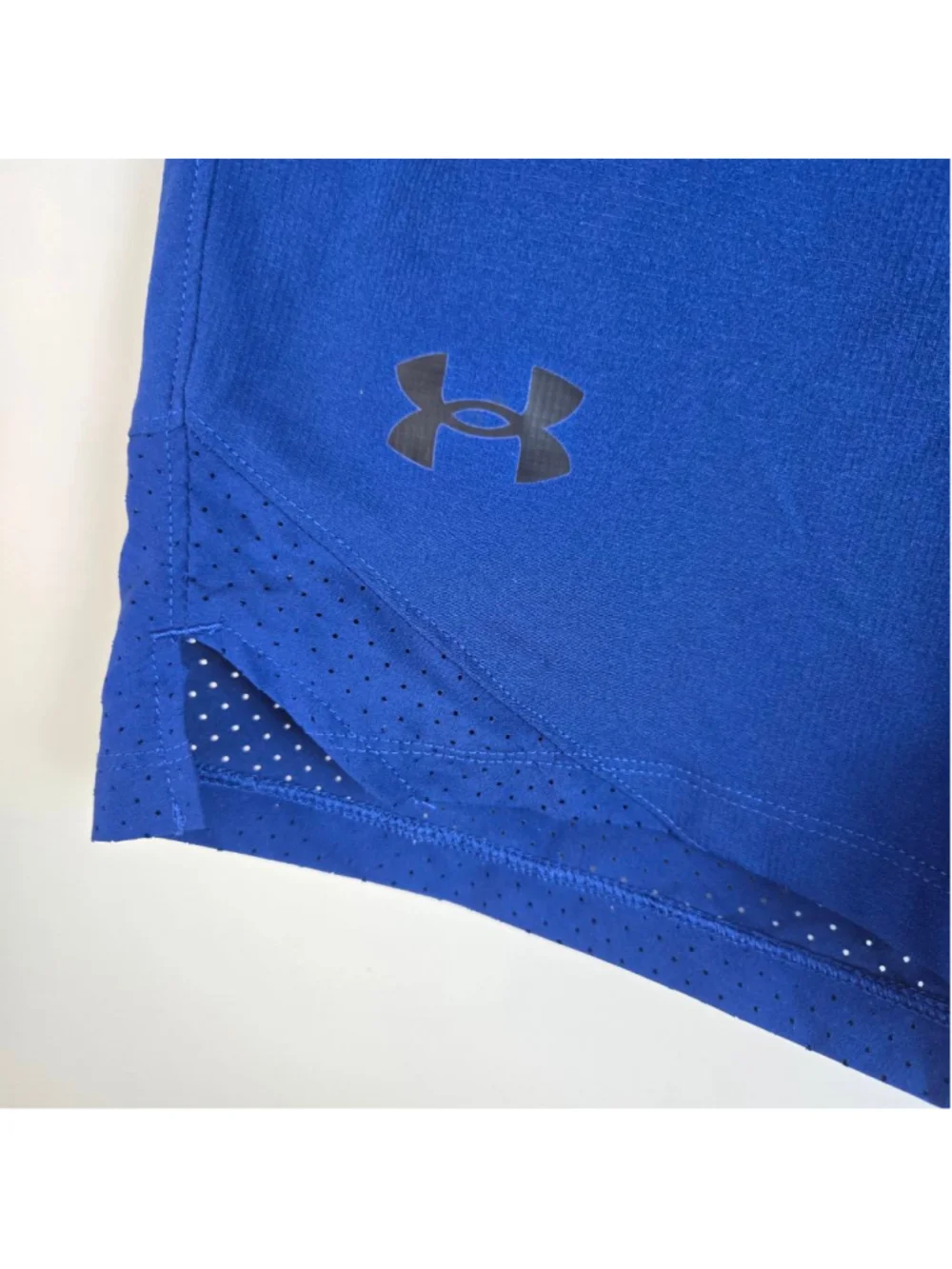 Men's NWT Under Armour Blue Athletic Shorts M - Picture 9 of 13